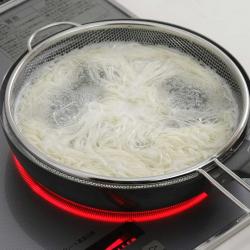 Vợt inox trụng mì, hủ tiếu Pearl Metal Ø26-28cm_4