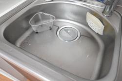 Rổ góc inox hình tam giác có chân đế Echo Metal_12