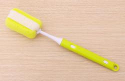 Dụng cụ cọ rửa bình nước cán dài Kokubo - Màu xanh/green_4