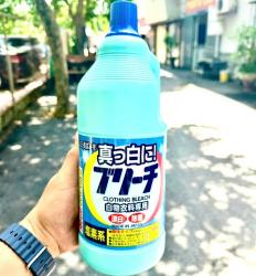 Nước tẩy trắng quần áo cho vải trắng Rocket 1.5L_4