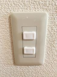 Bộ 8 kít bịt ổ cắm điện an toàn cho bé_3