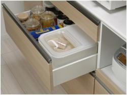 Thùng gạo nắp bật Inomata Kikubari 6kg_5